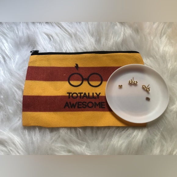 Fan novelty bag & matching stud earrings - Picture 1 of 9